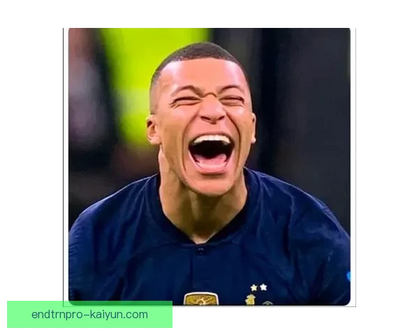 法国姆巴佩持续展示速度优势，表现稳健备受关注