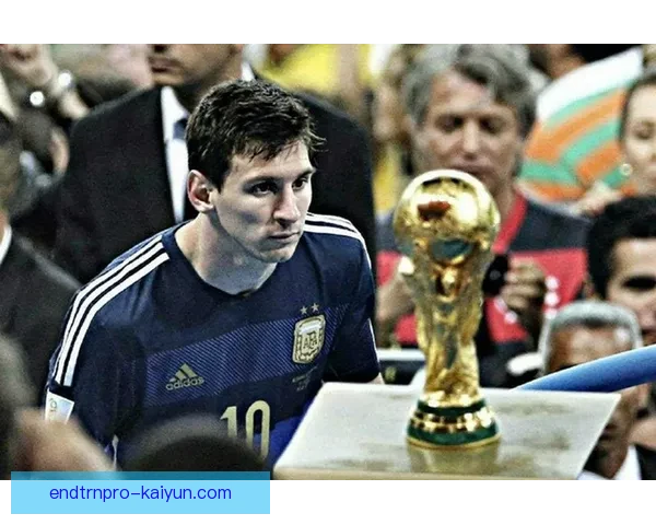 世界杯最佳新星表现稳健，新秀球员展现强劲竞争力